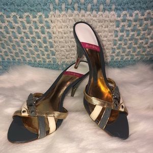 Dumond Kitten Heels
